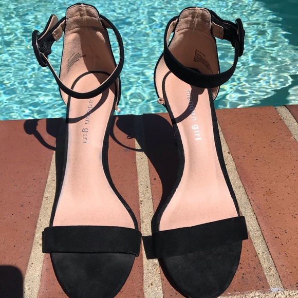 Madden Girl Heels 👠 black, ankle strap heels - Picture 3 of 6